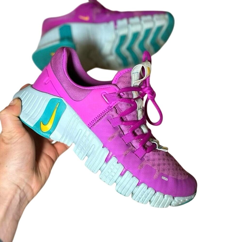 NIKE Free Metcon 5 Hyper Violet Teal Sneaker Gorpcore Women's Size 7 Streetwear